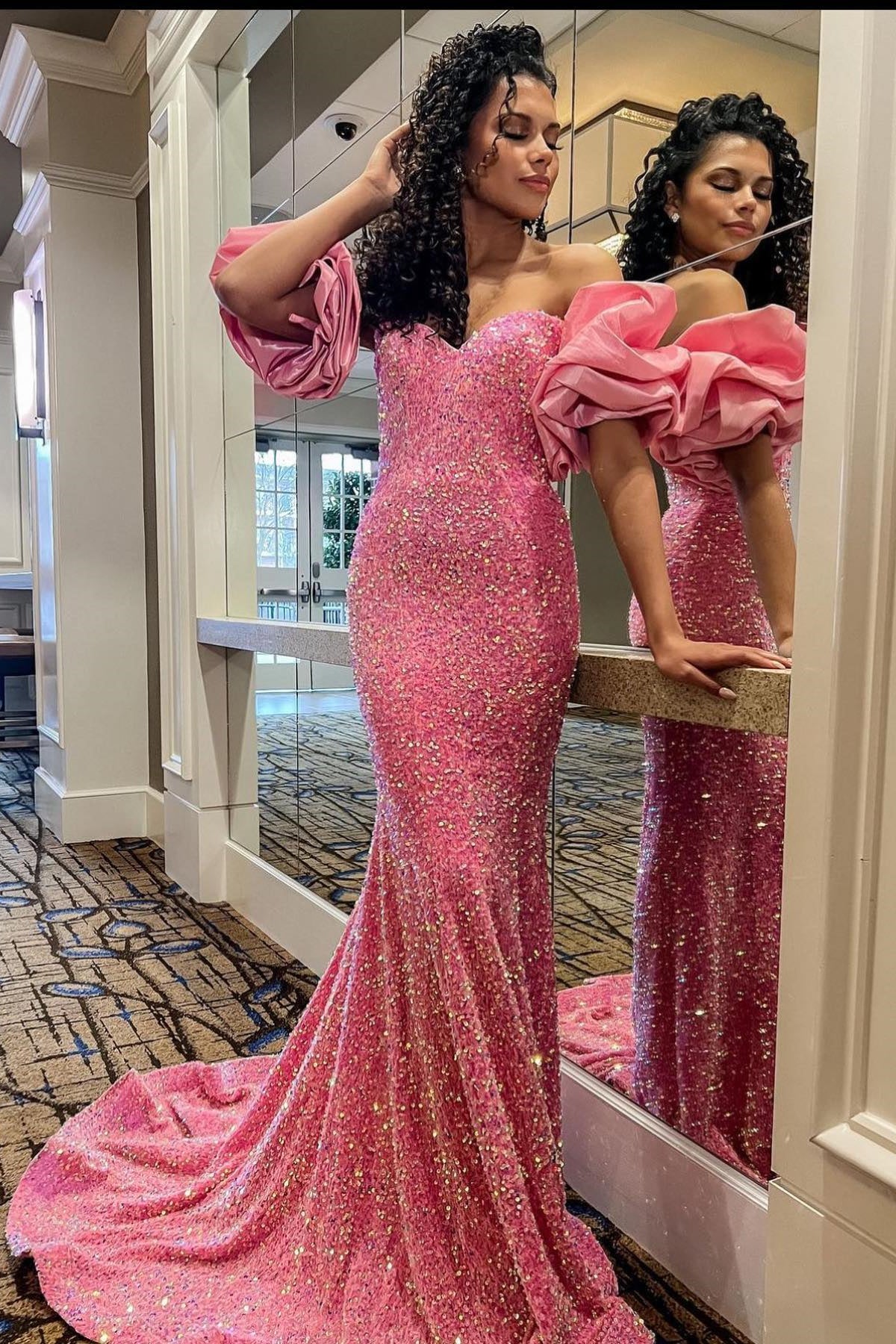 Gorgeous Mermaid-Style Off-the-Shoulder Prom Dress with Sequins and Rose-Shaped Puff Sleeves for an Elegant Look
