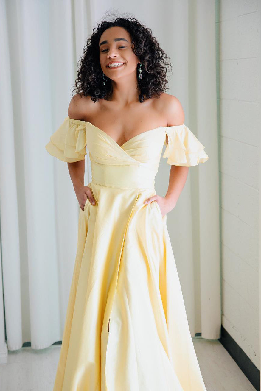 Stylish Off - Shoulder Ruffles Long Yellow Evening Prom Dress with Side Slit