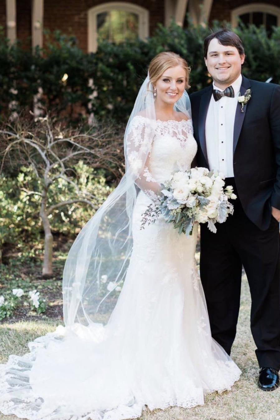 Elegant Long - Sleeved Princess Mermaid White Lace Wedding Dress