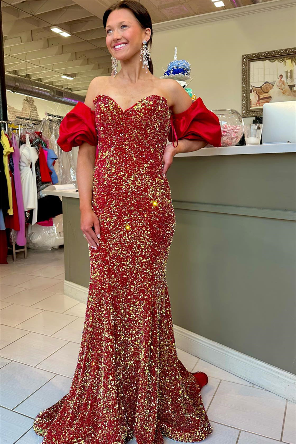 Gorgeous Mermaid-Style Off-the-Shoulder Prom Dress with Sequins and Rose-Shaped Puff Sleeves for an Elegant Look