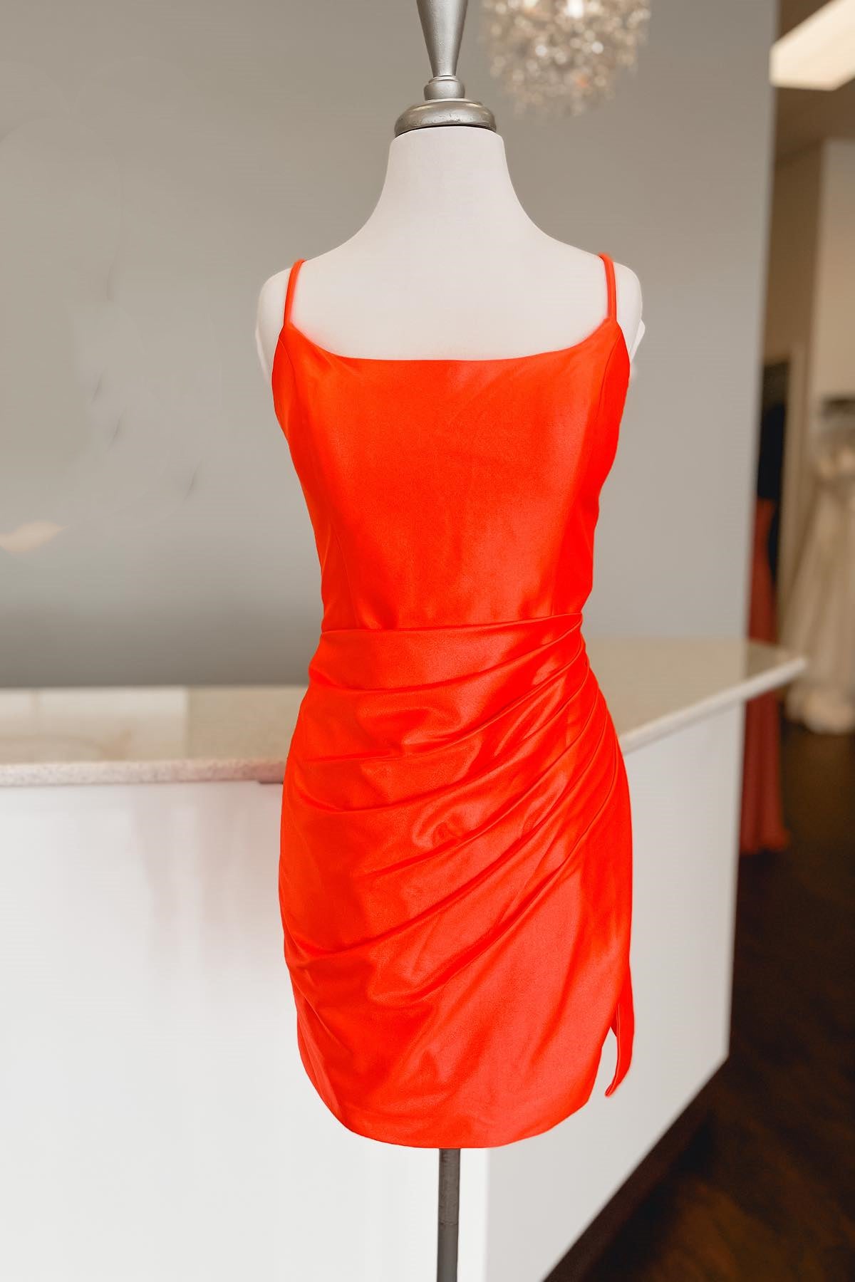 Fuchsia Ruched Spaghetti Straps Bodycon Short Homecoming Dress