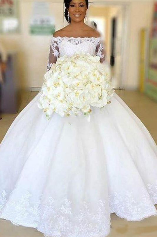 Stunning Princess-Style Long A-line Off-the-Shoulder White Wedding Dress Adorned with Lace Appliques