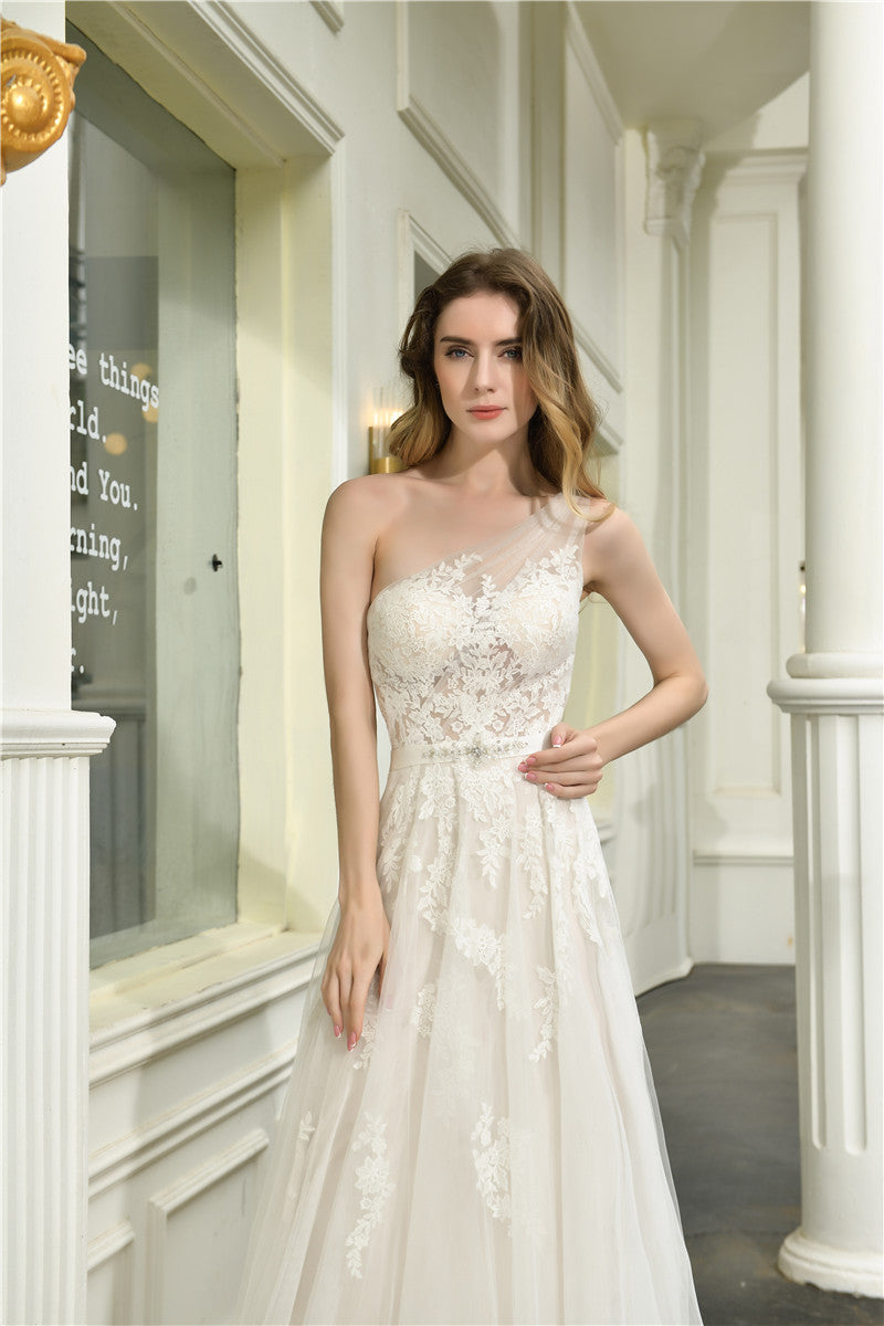 Elegant One-Shoulder A-Line White Bridal Wedding Dress for Timeless Beauty