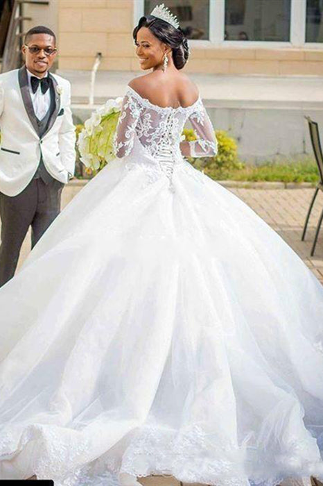 Stunning Princess-Style Long A-line Off-the-Shoulder White Wedding Dress Adorned with Lace Appliques
